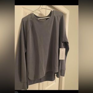 Women’s Athleta Top